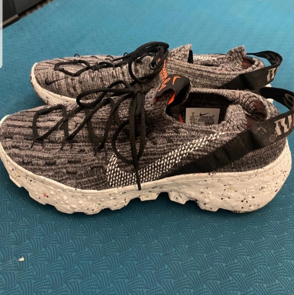 Nike space hippie
